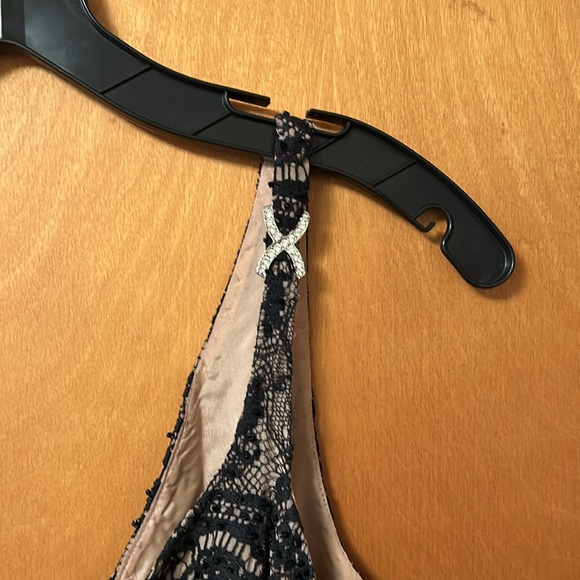 Cache black lace beaded dress size 8 - Picture 2 of 2